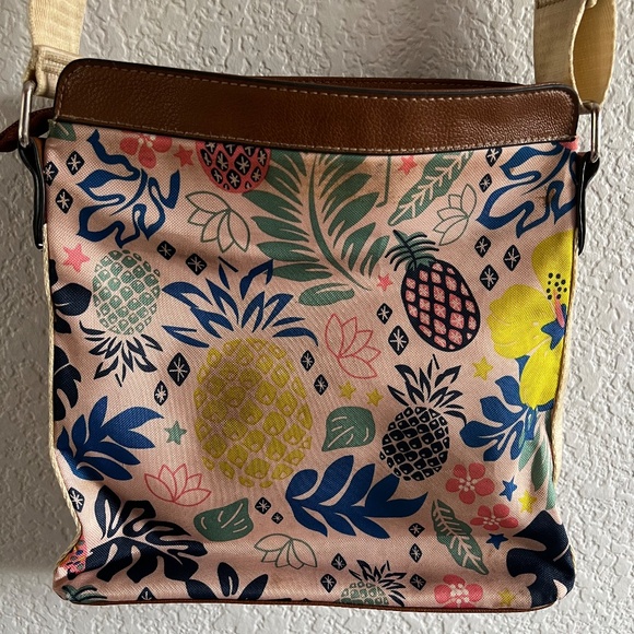 Lily Bloom Colorful Crossbody Bag - Picture 4 of 12